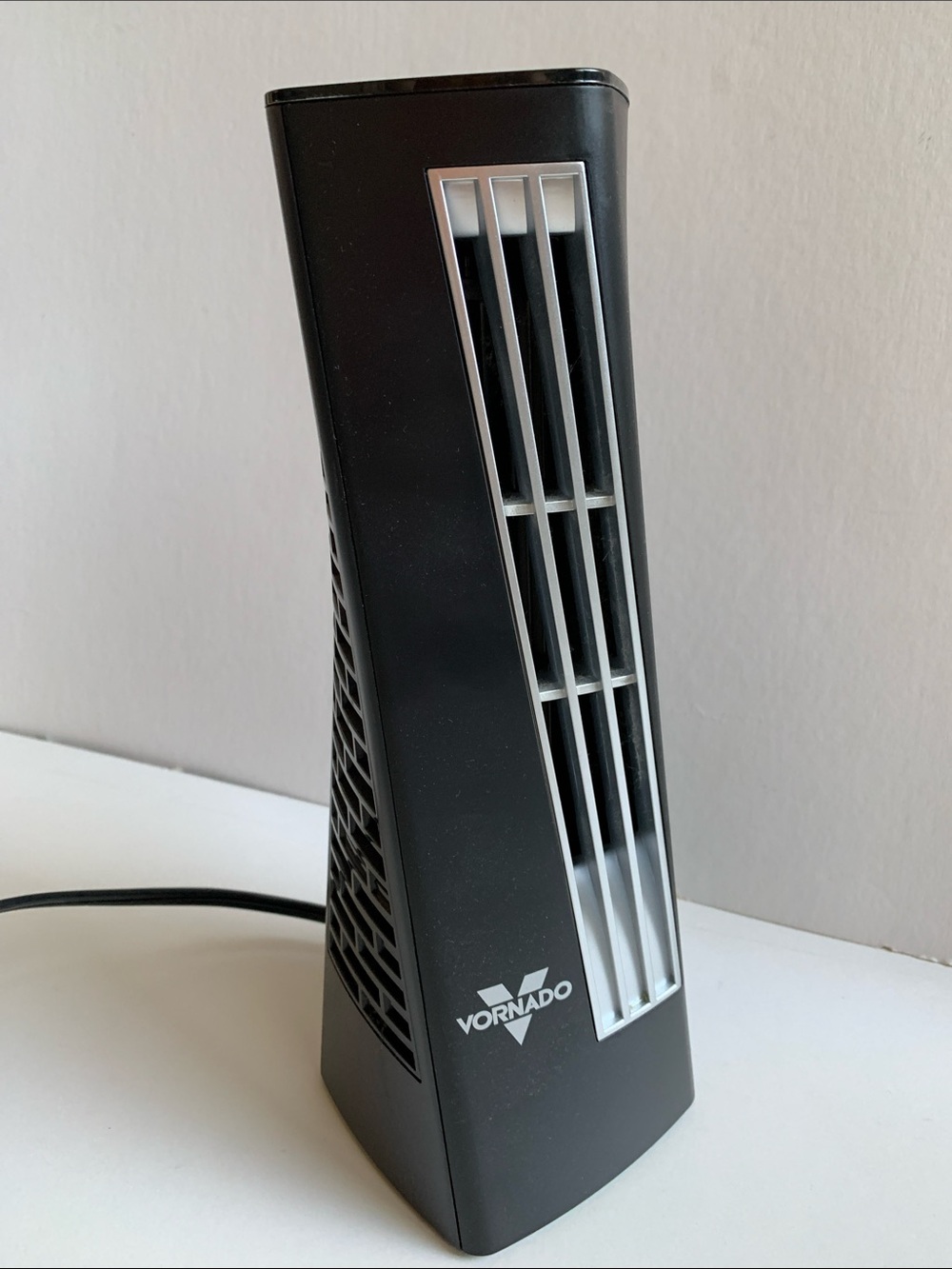 VORNADO Helix Personal Fan Tower Circulator 1ft. Height